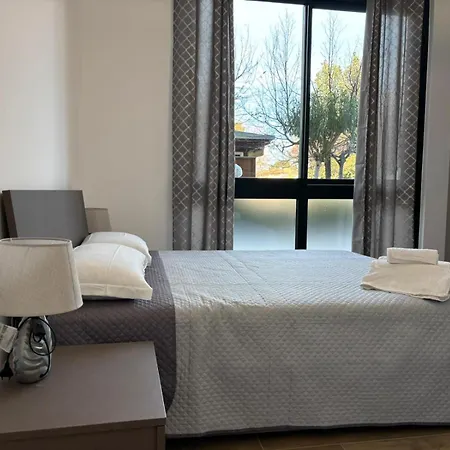 Sara - Interno 1 - Premium