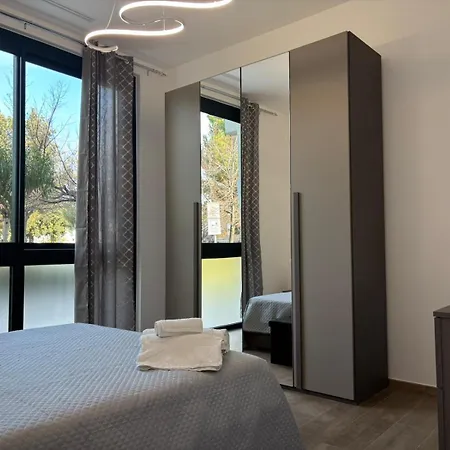 Sara - Interno 1 - Premium *